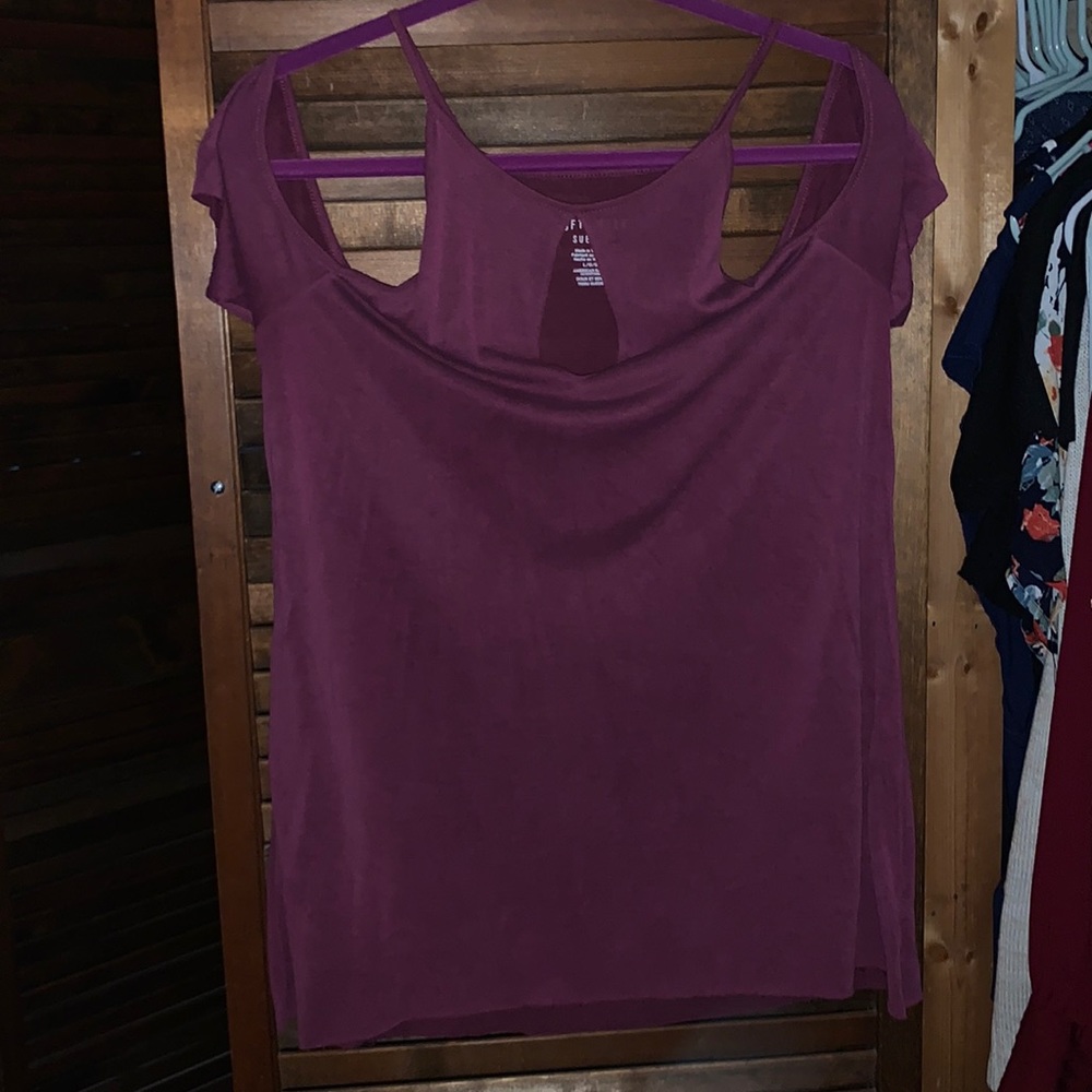 Sued open shoulder shirt